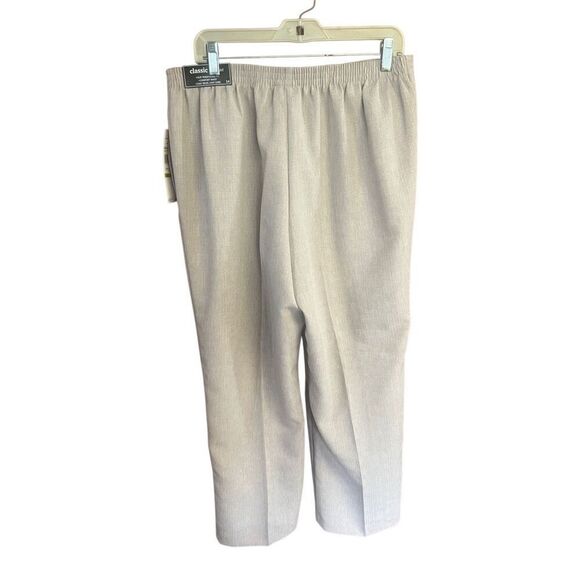 Alfred Dunner Classic Fit Pull On Pants Sz 14 Short Almond NWT - Picture 2 of 8
